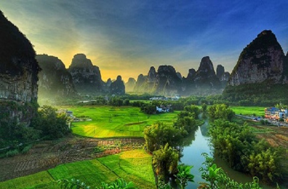 <b>德天跨国瀑布•明仕田园•通灵大峡谷 2天1晚游【中越边境游】</b>