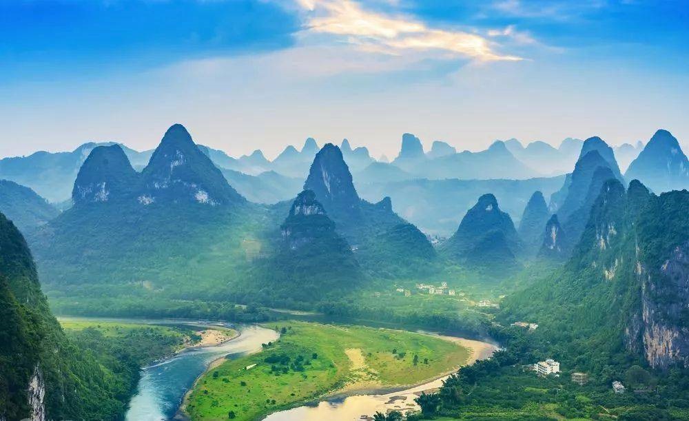 <b>桂林象鼻山•漓江阳朔•世外桃源•银子岩4天3晚游【秘境桂林】</b>